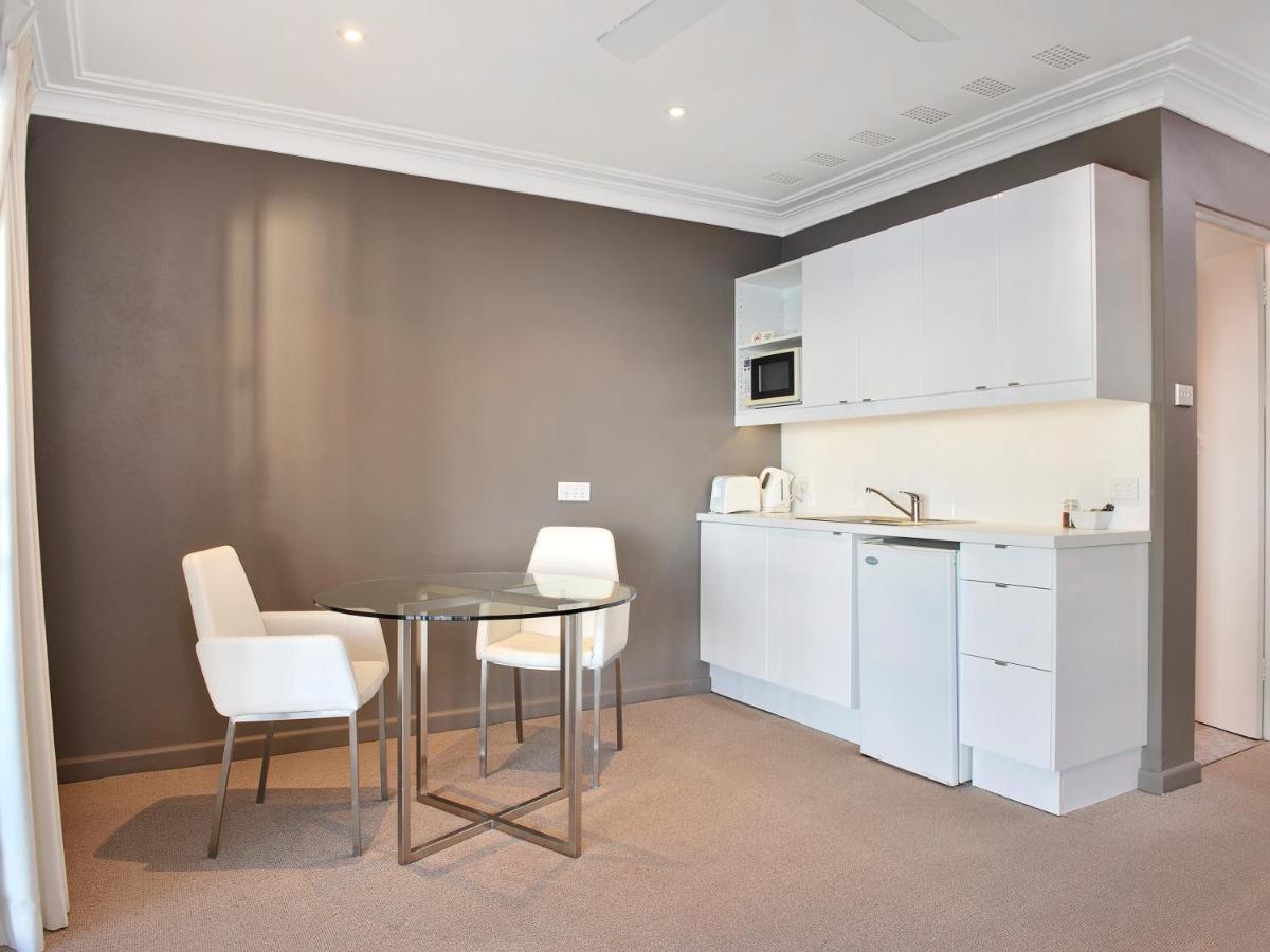 Dutchies Motel Nelson Bay & Dutchmans Beach Apartments Екстер'єр фото